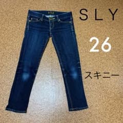 ＳＬＹ　スキニーデニム ジーンズ　26のサムネイル