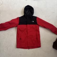 THE NORTH FACE キッズ ジャケット レッド ブラックのサムネイル
