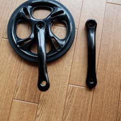 美品クランク　48Tのサムネイル