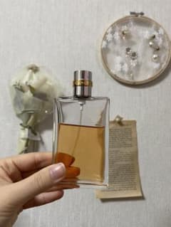 CHANEL 香水のサムネイル