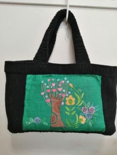ハンドメイド刺繍トートバックのサムネイル
