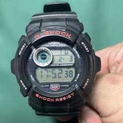 M*様 G-SHOCK デジタル腕時計 限定スクリューバックモデルブラック美品のサムネイル