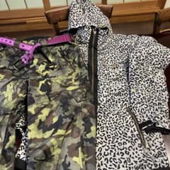スノーボードウェア上下セットのサムネイル