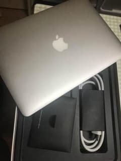 roots様専用 MacBook Air 13インチ 2017 2ヶ月使用のサムネイル