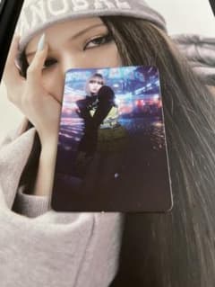 BLACKPINK LALISA トレカ　black バージョンのサムネイル