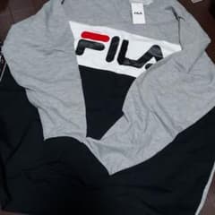 FILA トレーナーのサムネイル