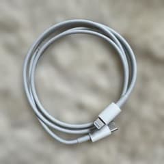 USB-C to Lightningケーブル 約1メートル ホワイトのサムネイル
