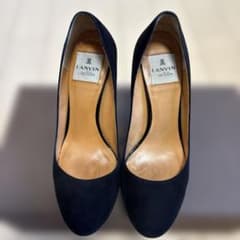 LANVIN en Bleu パンプス ブラックスエードのサムネイル