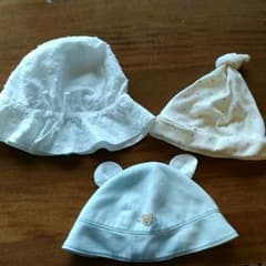 GAPbabyとミキハウスの帽子セットのサムネイル
