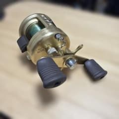 Shimano シマノ カルカッタ50XT リール　左利き Shimano シマノ カルカッタ50XT リール 左利き - メルカリ