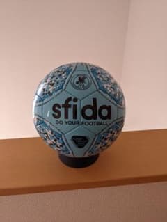 【ピースネー厶様専用】sfida　フットサルボール　4号球のサムネイル