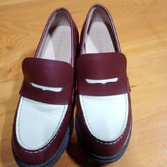 COLE HAAN バイカラー ローファー ボルドー ホワイトのサムネイル