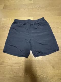 UNIQLO ナイロンショートパンツ ブラック Mのサムネイル