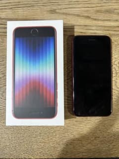 【美品】iPhone SE (第3世代) レッド 64GBのサムネイル