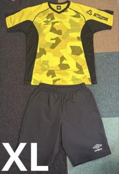 UMBRO プラクティスシャツ＆パンツ 上下セットのサムネイル
