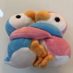 抱き合うペンギンのぬいぐるみ ペアセットのサムネイル