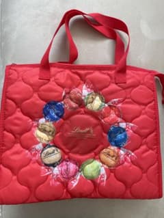 【美品】リンツ 保冷バッグ 赤 キルティング