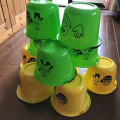 キウイフルーツが入ってたバケツのサムネイル