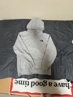 THE NORTH FACE ノースフェイス パーカー フーディー　グレーのサムネイル