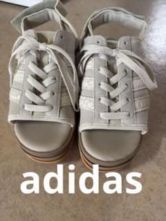 adidas 厚底 スポーツサンダル　本日限定価格のサムネイル