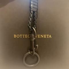 【新品　美品】BOTTEGA VENETA ネックストラップ　キーケースのサムネイル