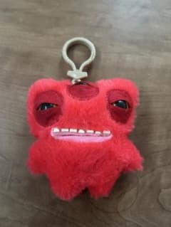FUGGLER ぬいぐるみ キーホルダー レッド - メルカリ