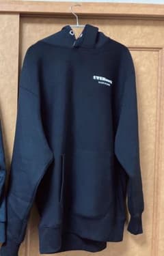 UVERworld made in japanパーカーのサムネイル