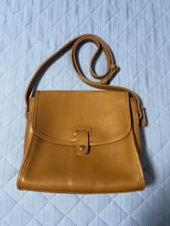 COACH レザーショルダーバッグのサムネイル