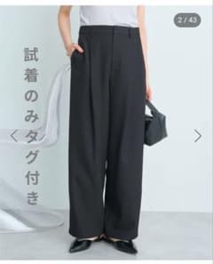 タグ付き　タックストレートパンツ　黒　earth music&ecologyのサムネイル