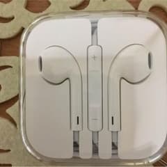 iPhone イヤフォン 正規品のサムネイル
