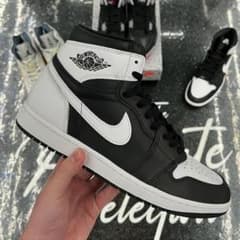 NIKE AIR JORDAN 1 HIGH OG ブラック/ホワイト 27.5のサムネイル