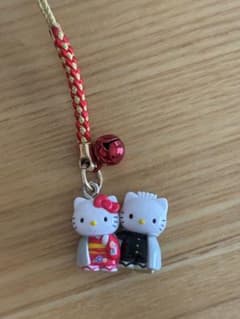 ハロー キティ&ダニエル 限定非売品 HELLO KITTY 2013ストラップ HELLO KITTY ご当地 ハローキティ ダニエル 熱海 ストラップ - メルカリ