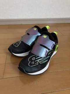 ニューバランス　ダイヤル式シューズ 23cmのサムネイル