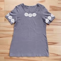 Claire durant レース装飾付き グレー 半袖 Tシャツ 刺繍 綿 花のサムネイル