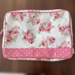 Laura Ashley 花柄　PCケースのサムネイル