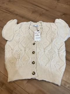 ZARA  フリル付きニットベストのサムネイル