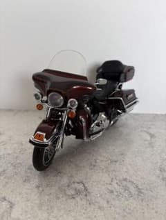 ハーレーダビッドソン2009 FLHTCU Ultra Classic 1/12 - メルカリ