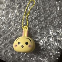 ちいかわ　うさぎ　リップキャップ　ガチャガチャのサムネイル