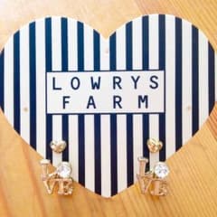 LOWRYS FARM LOVE ピアスのサムネイル
