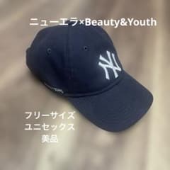 美品！ビューティー&ユース　ニューエラ　キャップのサムネイル