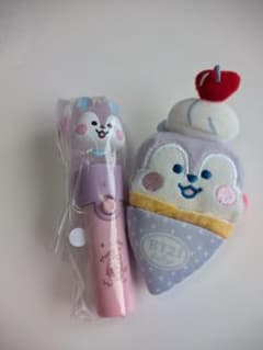 BT21　ぬいぐるみバッジ　ライトスティックチャーム　MANGのサムネイル