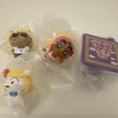 ギャルなクレヨンしんちゃん3点・だがしんちゃんミニチュアチャーム1点のサムネイル