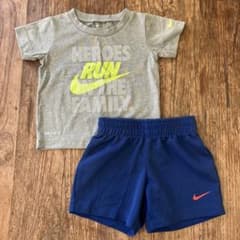 NIKE baby Tシャツ ショートパンツ セット 12Mのサムネイル