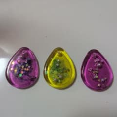 レジン ドロップ型チャーム 3個セットのサムネイル