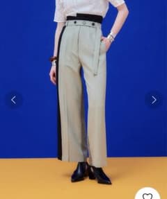 united tokyo ベルテッドツーフェイスパンツ　サイズ２のサムネイル