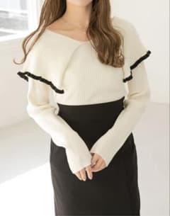 heather BIG袖ピタニット ヘザー　ホワイト　大きな襟付のサムネイル
