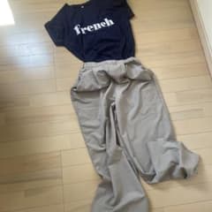 夏服　Tシャツ　パンツスタイルのサムネイル