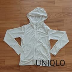 うさぎさま専用【ユニクロ パーカー】 UVカット 白ホワイトのサムネイル