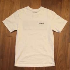 patagonia バックプリント Tシャツのサムネイル