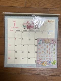 ダッフィ&フレンズ2024壁掛けカレンダーのサムネイル